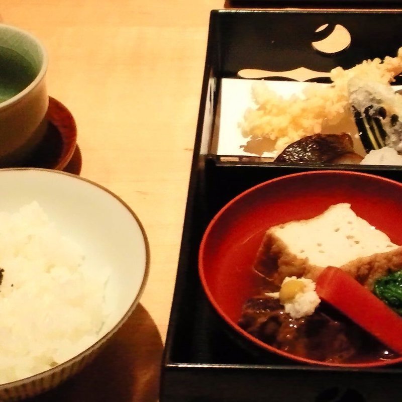 松花堂弁当(ささ花)