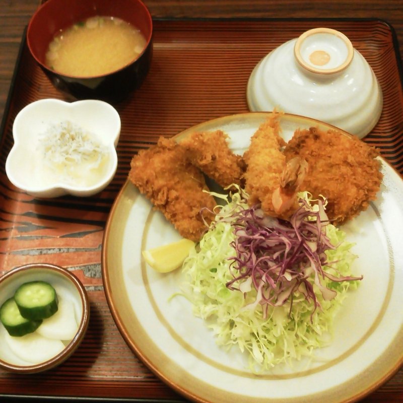 ミックスフライ定食(しょうざん)
