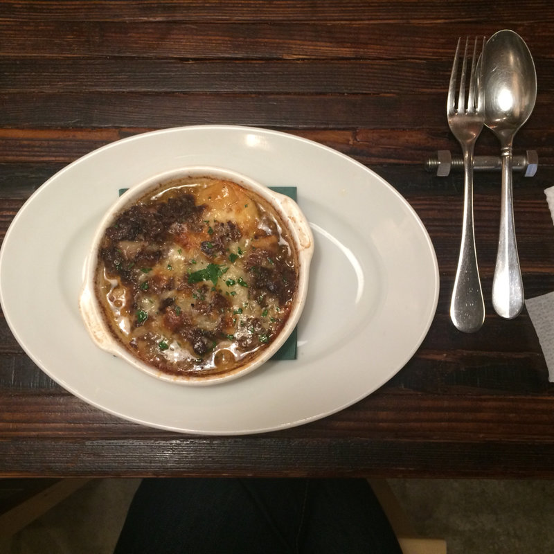 ラザニア 牛の赤ワイン煮込みと燻製チーズ(Viva Banco（ビババンコ）)