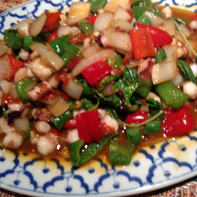 イカのバジル炒め(沌 丸の内ＰＣＰ店 （トン）)