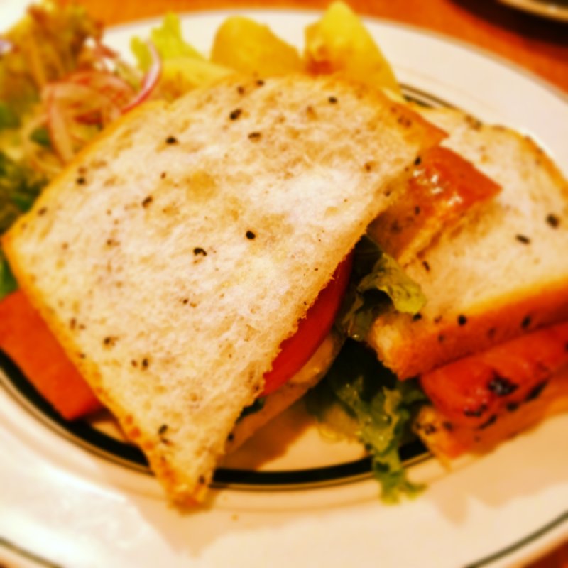 BLTサンドイッチ(gram)
