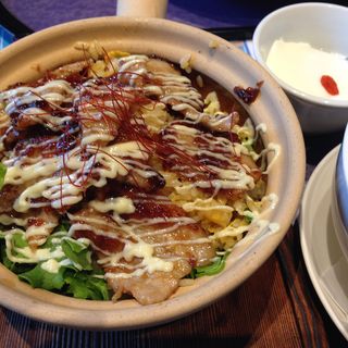 土鍋焼肉炒飯(ニューちゃいな （NewChina）)