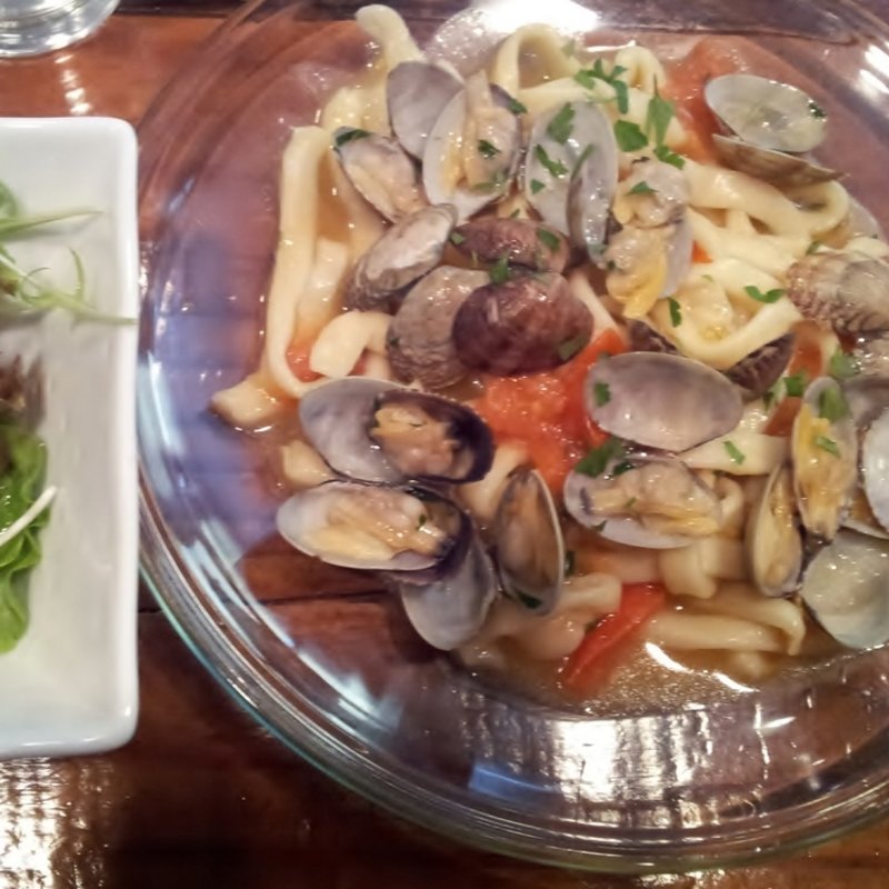 あさりとチェリートマトのパスタ(ピタッティ （Pitatti）)