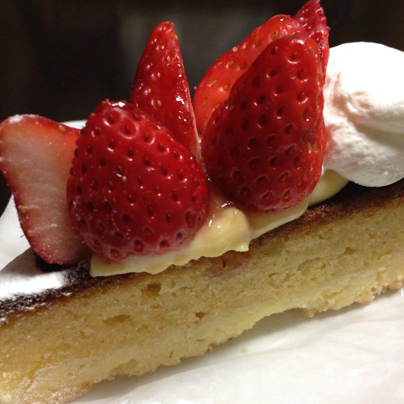 苺タルト(la patisserie de da～da （ラ パティスリー ドゥダーダ）)