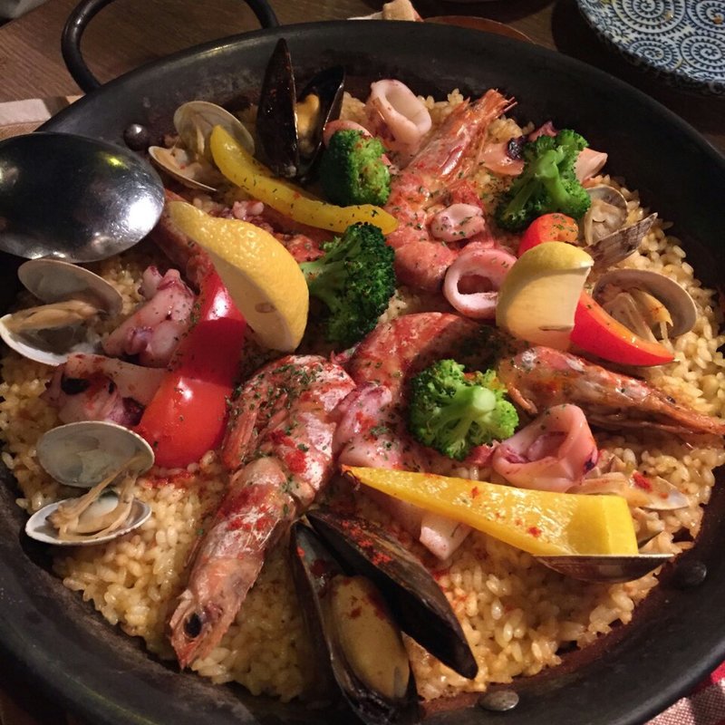 シーフードパエージャ(炉バル 新宿三丁目店 )