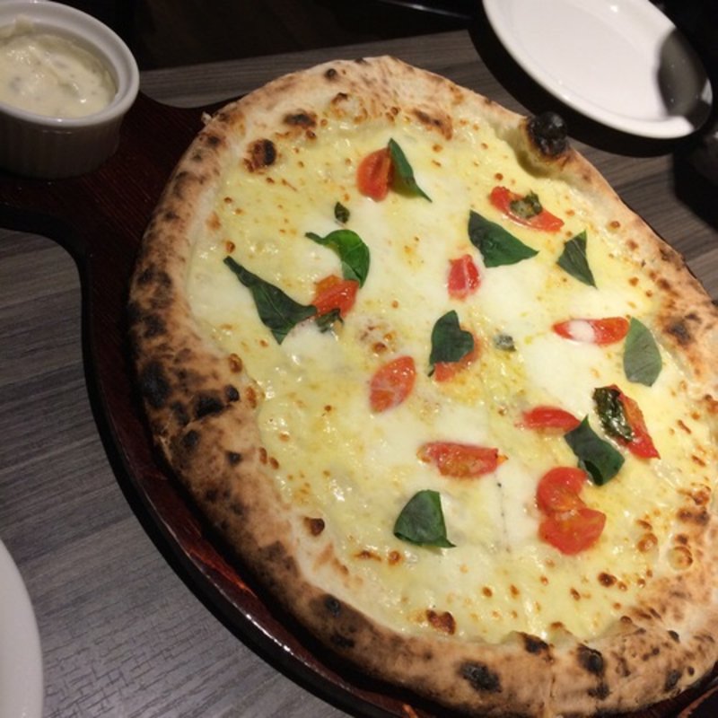 マルゲリータ ビアンカ(TRATTORIA PINOLO)