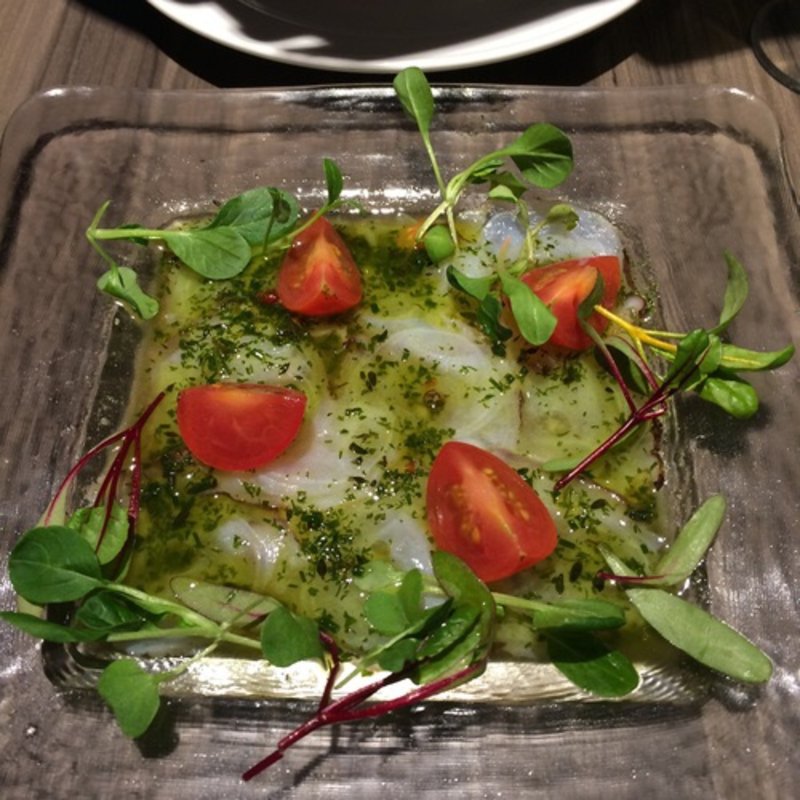 タコのカルパッチョ(TRATTORIA PINOLO)