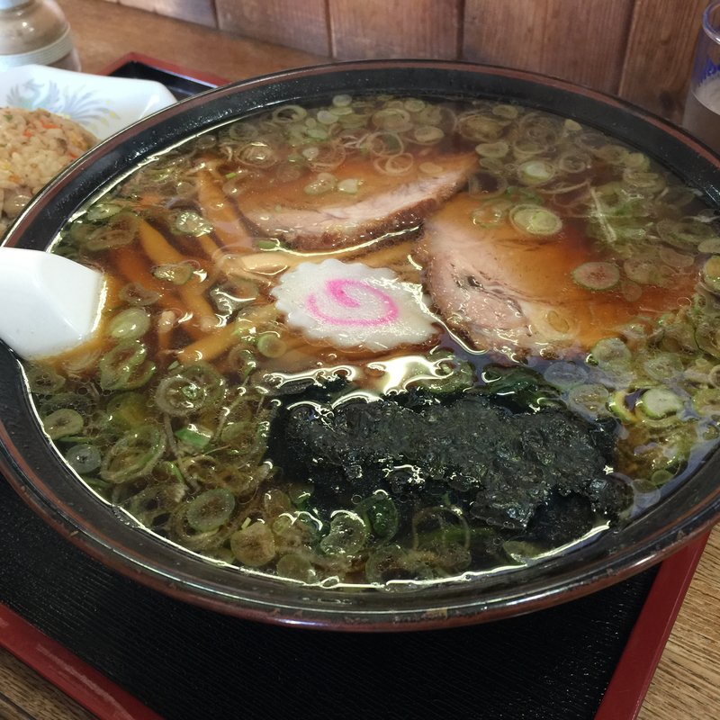 醤油ラーメン大盛り(しょうふく )