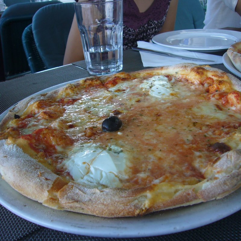 Quattro(Pape Pizzeria)