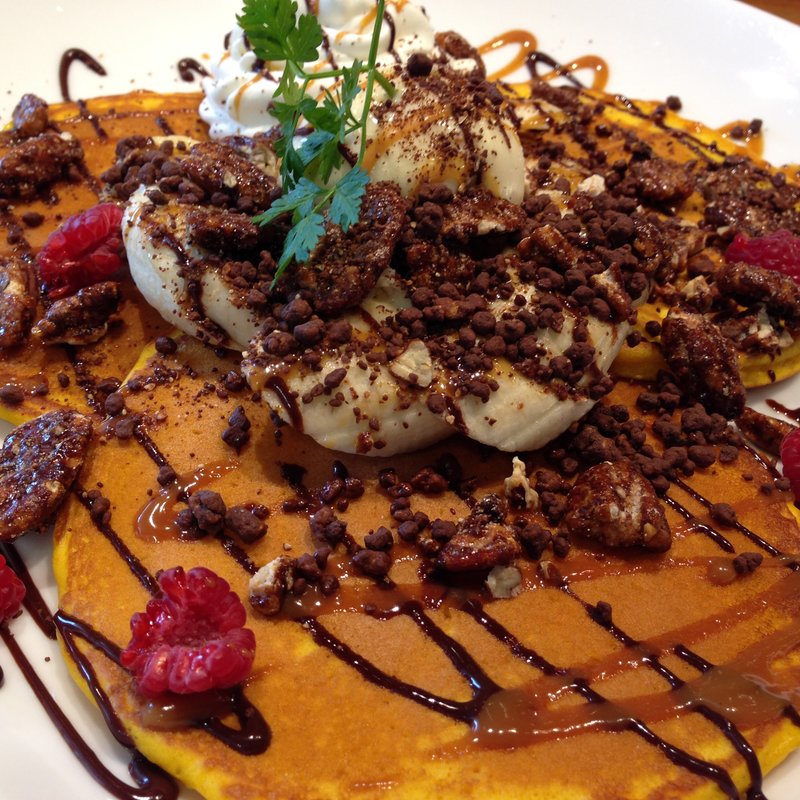 パンケーキキャラメルショコラバナナ(ラ テラス カフェ エ デセール （La Terrasse Cafe et dessert）)