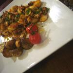 Mushrooms and potatoes with tomato sauce(L'Annexe)