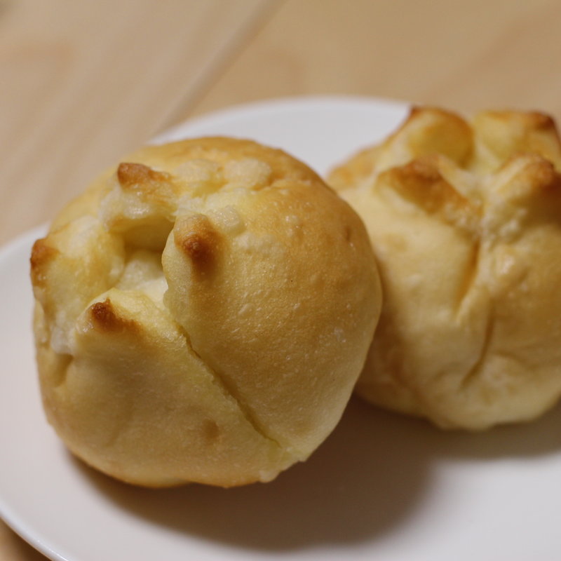 塩バターぱん(焼きたてパン工房 る・ぱん)