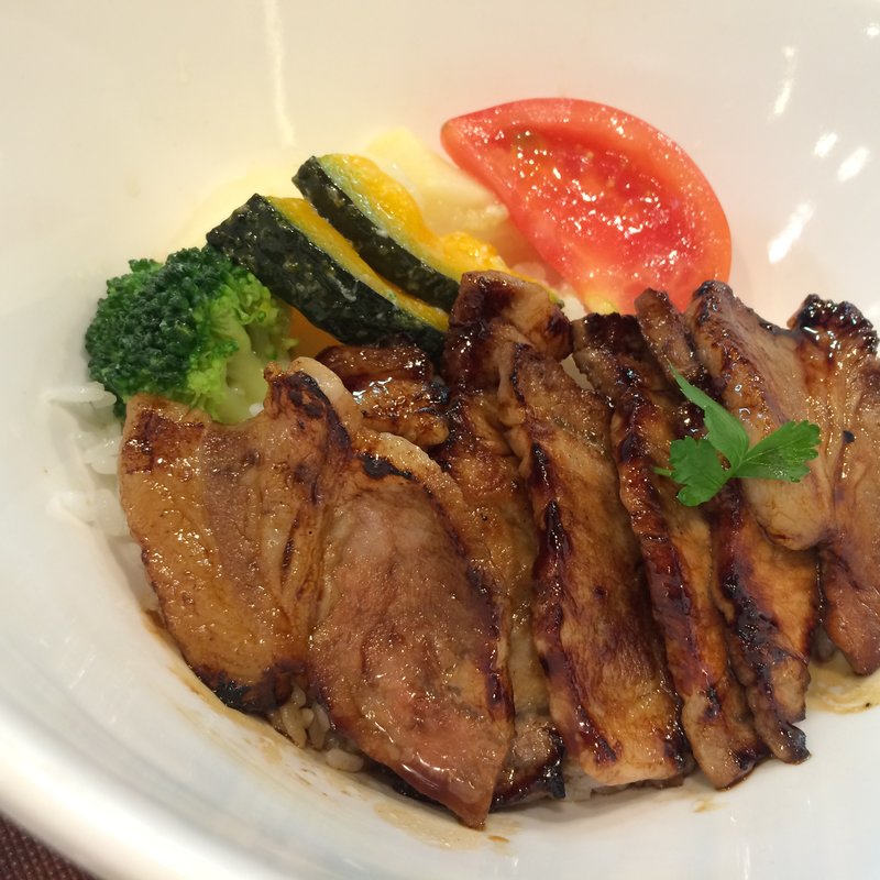 山形 平田牧場 炙り豚丼(三元豚使用)(のものキッチン 秋葉原店 )