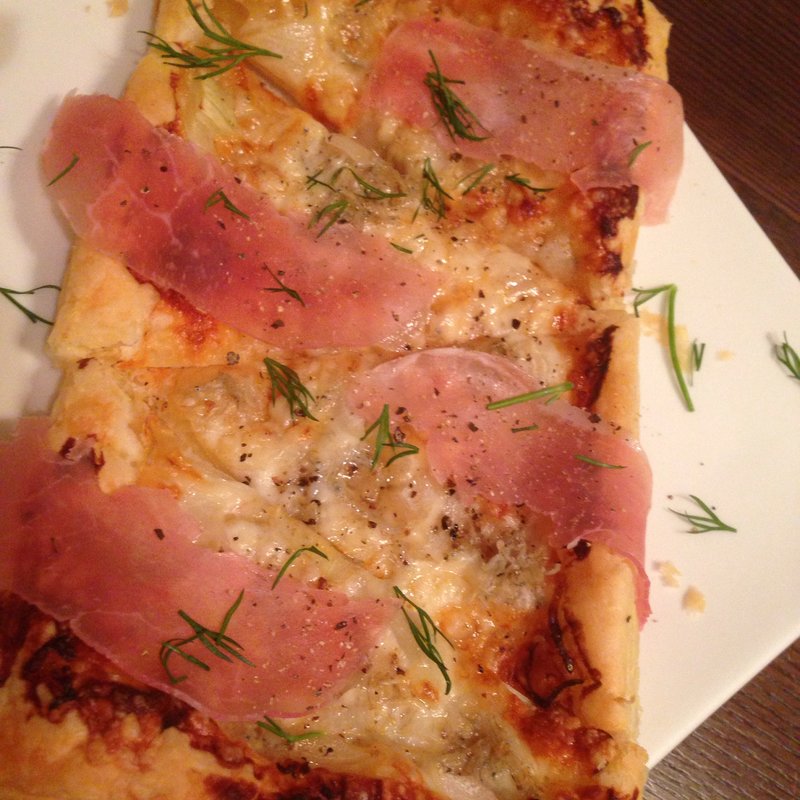 シラスと生ハムのパイピザ(酔酔)