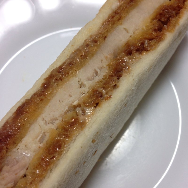 カツサンド(幸せの100円パン職人 桂千代原口店 )