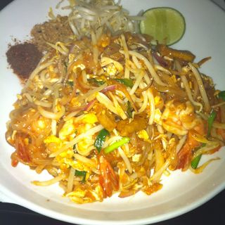 Pad Thai Shrimp(Lobby Restaurant and Lounge)