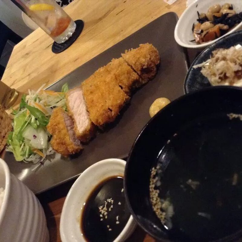 とんかつ(昼ごはん夜カフェ)