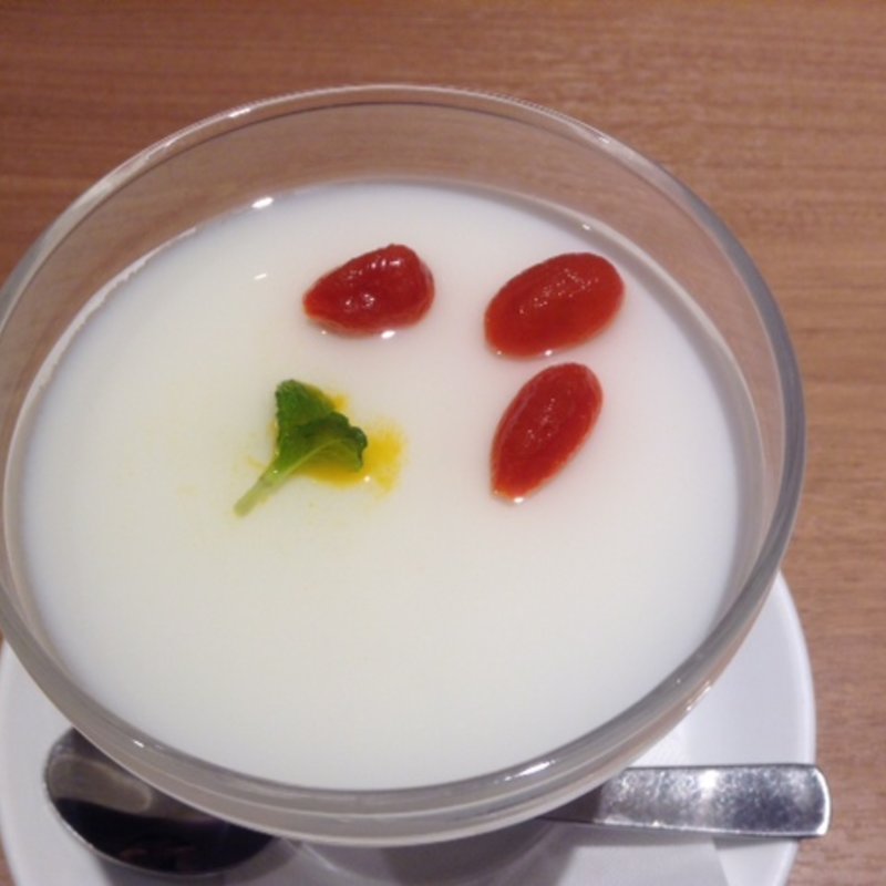 杏仁豆腐(鼎泰豐（ディンタイフォン）阪急うめだ本店)