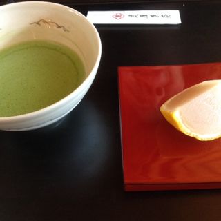 柚子羊羹と抹茶セット(虎屋茶寮京都一条店)