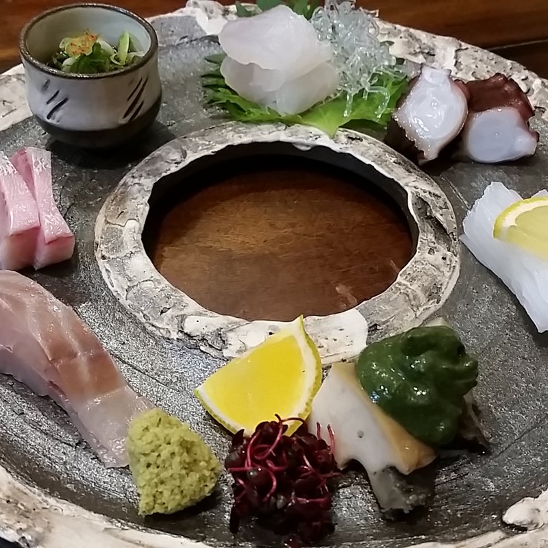 お造り盛り合わせ ハーフ(なんば よっちょれ 庄屋はん)