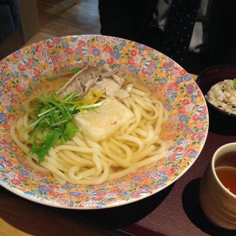 ホエー豚と揚げ餅のうどん(ぶんぶく釜屋 六本木店 )