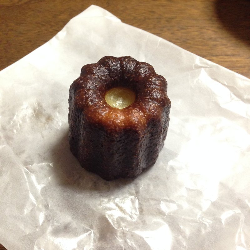 カヌレ　ド　ボルドー(モワザン アトレ恵比寿店 （ＭＯＩＳＡＮ）)