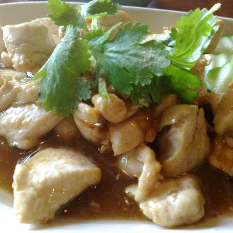 タイ風鶏の醤油炒め(THAI CAFE KATI （タイカフェ カティ）)