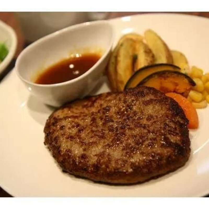 ハンバーグ(きりんカフェ)