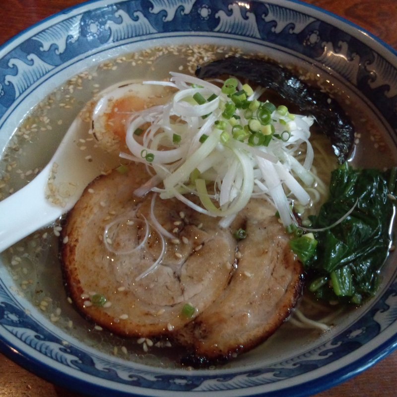 無添加 焼豚入り 塩らーめん (Ramen & Cafe & Bar  拉珈酒亭。)