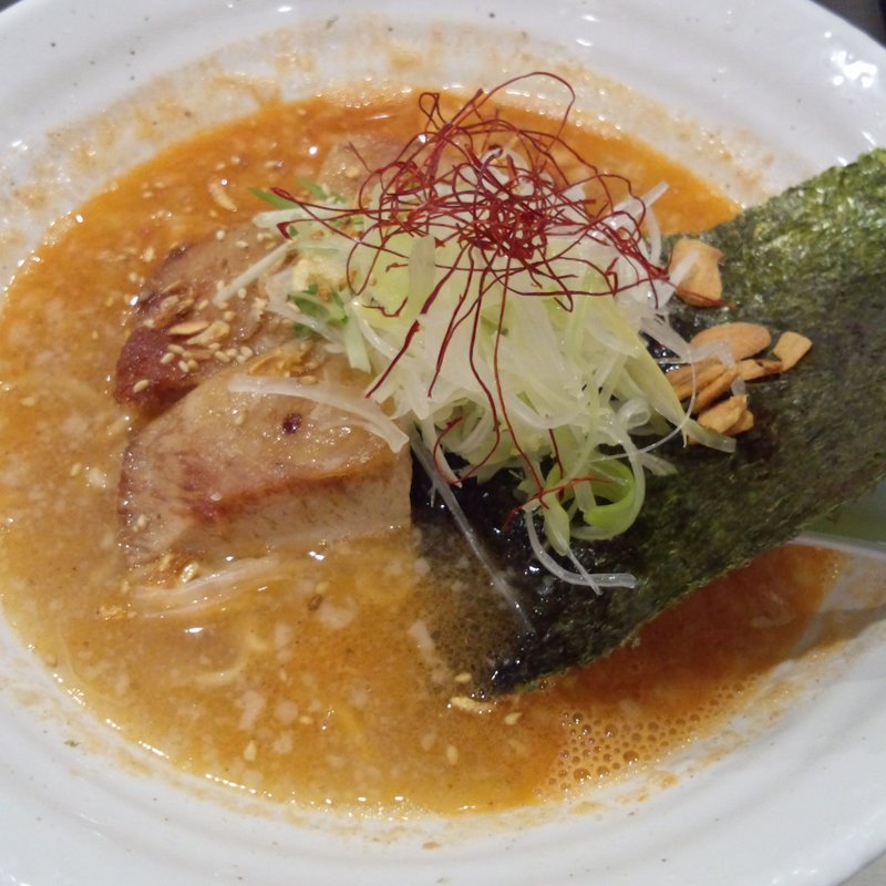 えびだし ホホ肉炙りらーめん（ 塩 ） (特濃中華そば 龍桜)