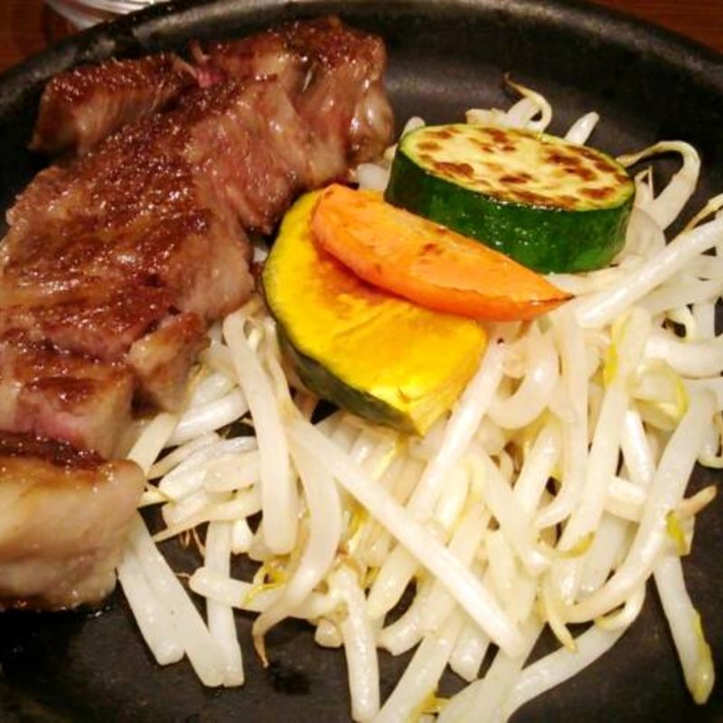 熟成プレミアム黒毛和牛サーロインステーキ　ハーフ(熟成肉専門 但馬屋 ルクアイーレ)