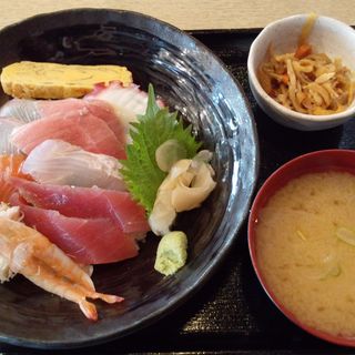 海鮮丼(海宝丸)