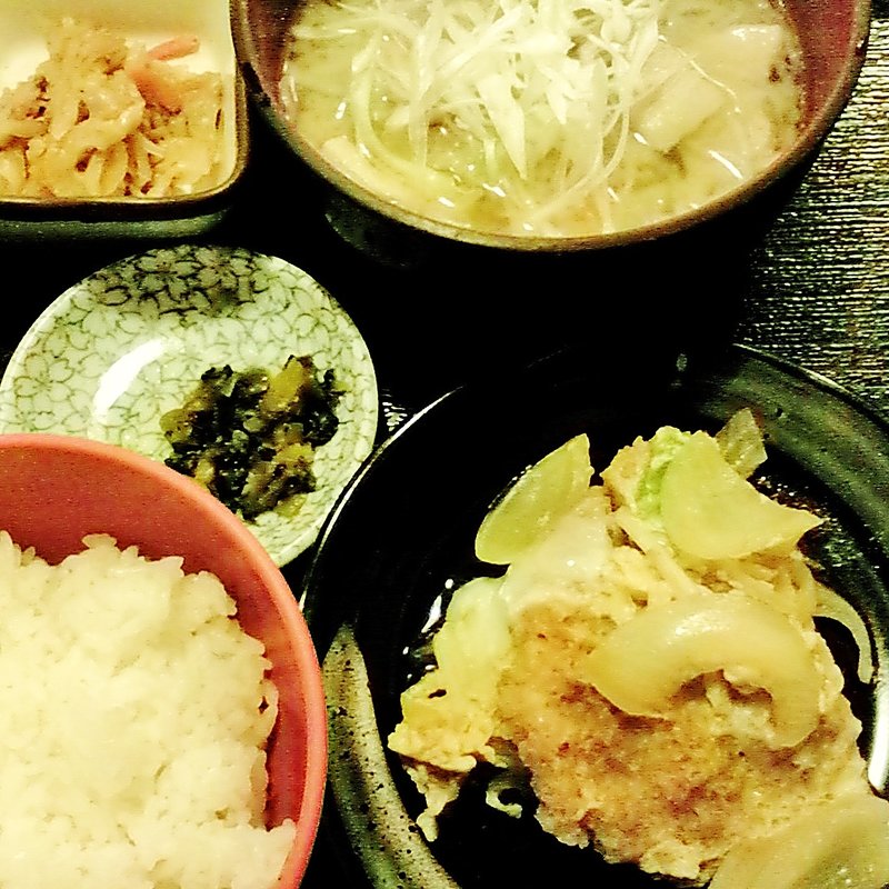 豚汁定食　カツ煮付き(大漁)