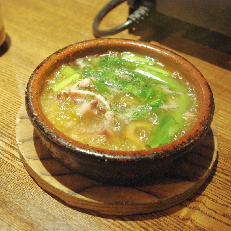スルメイカと旬の野菜のアヒージョ(古民家イタリアン NOVO)