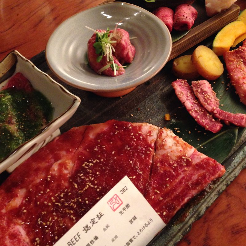 今宵の盛り合わせ(2人前)(京の焼肉処 弘 千本三条本店 （ヒロ）)