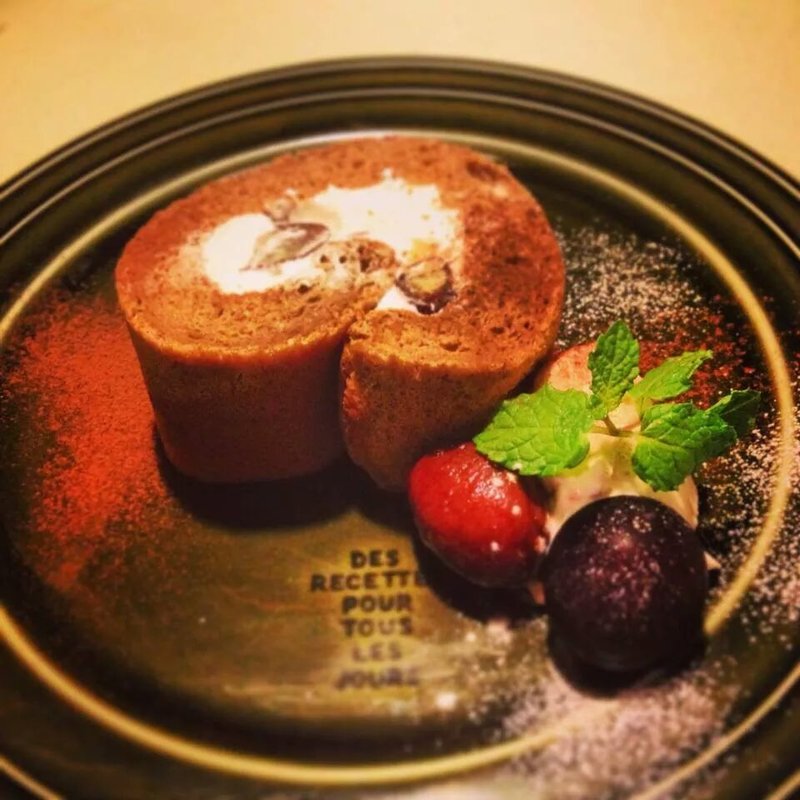 山栗のモカロールケーキ(クッチーナ ベジターレ マルヨシ （【旧店名】SAKAYA CAFE MARUYOSHI）)