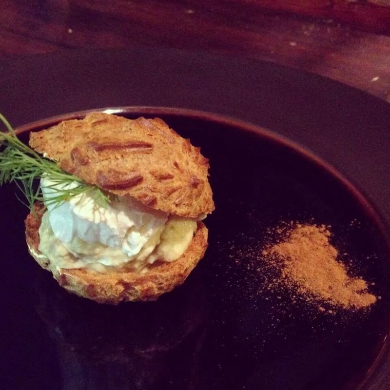 シュークリーム(クッチーナ ベジターレ マルヨシ （【旧店名】SAKAYA CAFE MARUYOSHI）)