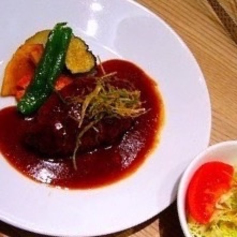 ハンバーグ(焼肉たむら)