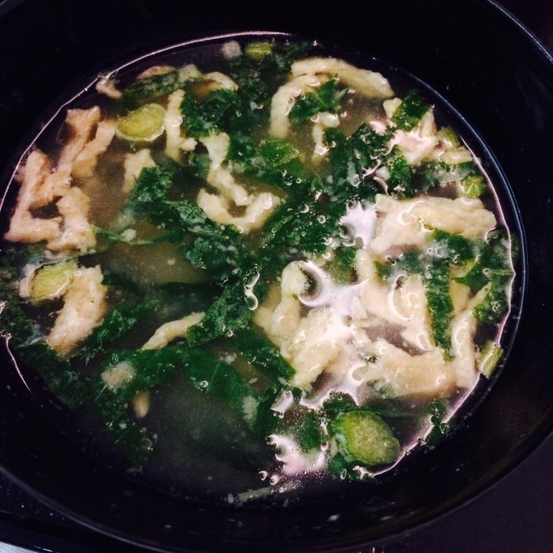 小松菜と卵の味噌汁(BEDD SKY AUBERGE by JAL)