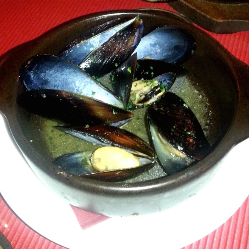 バーナ貝のワイン蒸し(Spanish Bar Pasion 池袋店 （スパニッシュバルパシオン）)