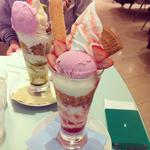 いちごヨーグルトアイスパフェ(and Be 阪急西宮ガーデンズ店 （アンド ビー）)