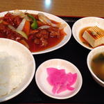酢豚定食(香港菜館)