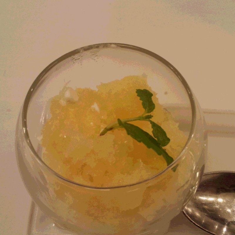 シンデレラのグラニテとココナツのエスプーマ(Le Beurre Noisette TOKYO)