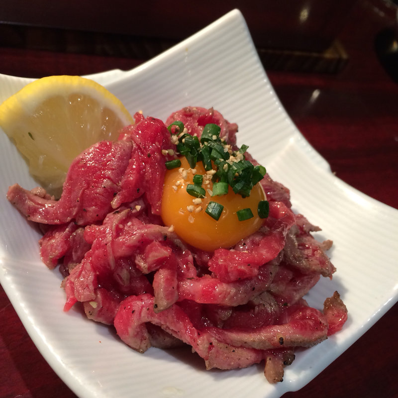 炙り塩ユッケ(JIN)