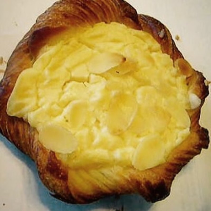 カスタードクリームのデニッシュ(カスタード )