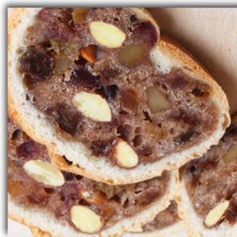 黒豆のカンパーニュ(カスタード )