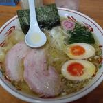 塩ワンタン麺 味玉入り(とら食堂 松戸分店 )