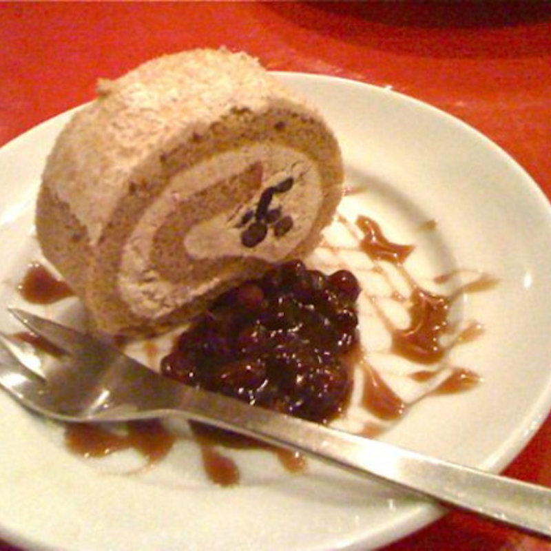 黒糖ロールケーキ(A to Z cafe)