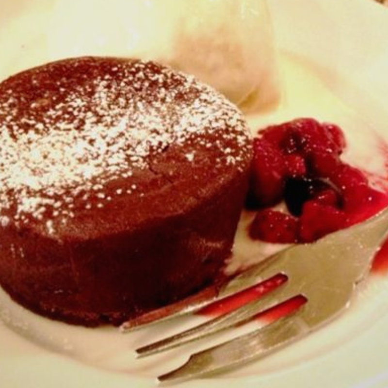 温かいガトーショコラとバニラアイス(A to Z cafe)