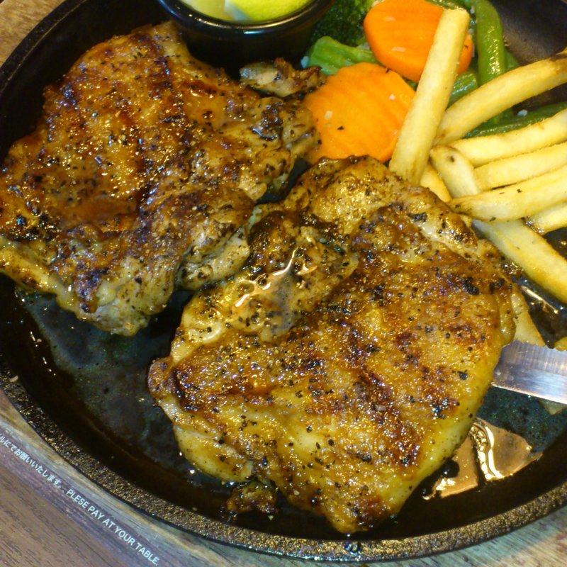 グリルドチキン　レモンステーキ(T.G.I.FRIDAY'S ユニバーサルシティ和幸ビル店 （ティージーアイフライデーズ）)